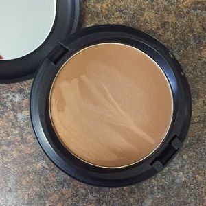MAC Matte Bronzing Powder